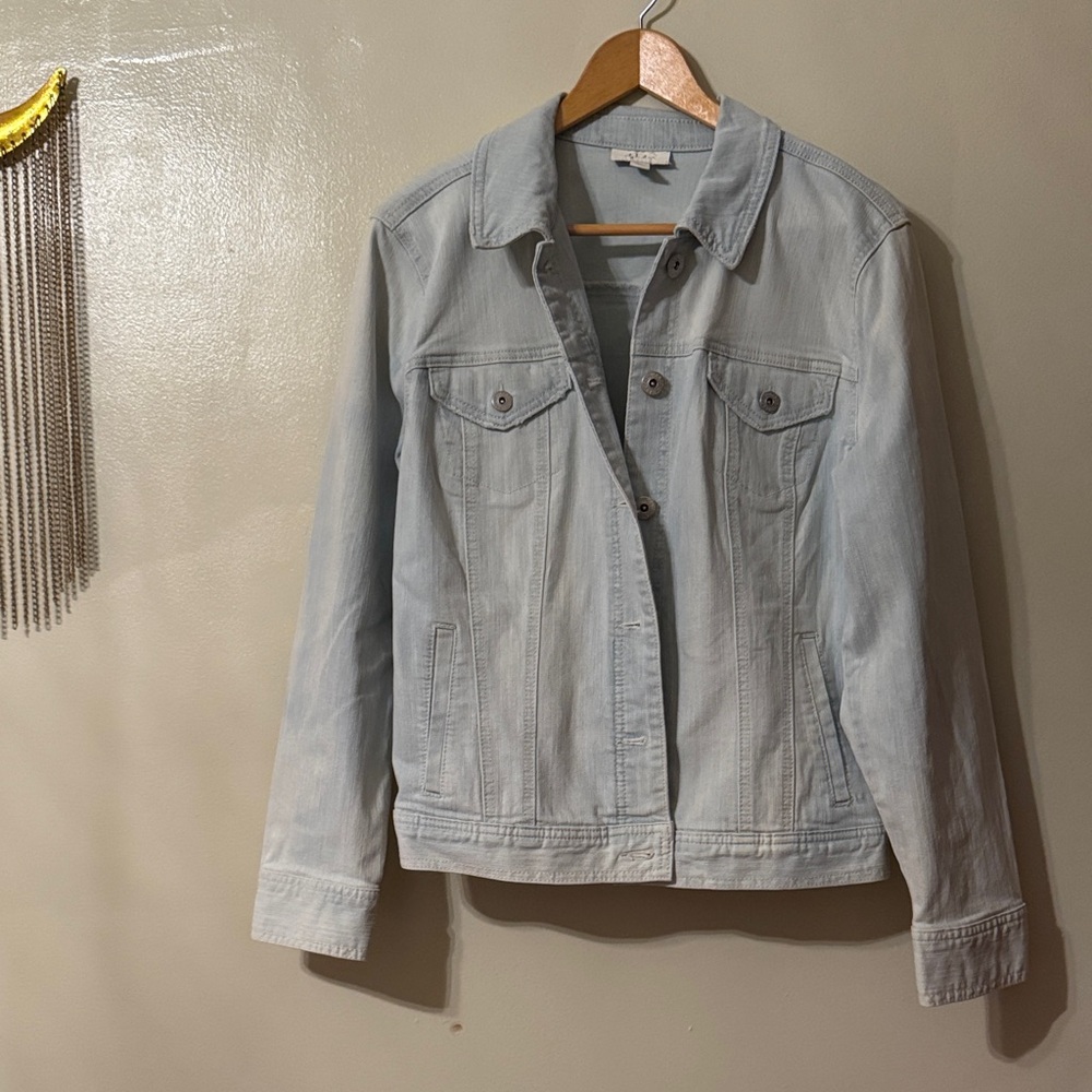 💡🩵⚪️Style & Co. Light Blue Denim Jacket